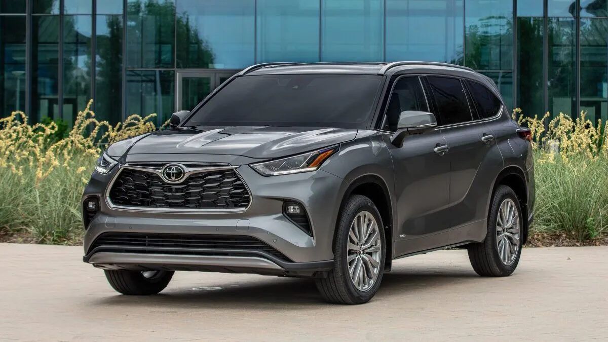 2025 Toyota Highlander Hybrid deals