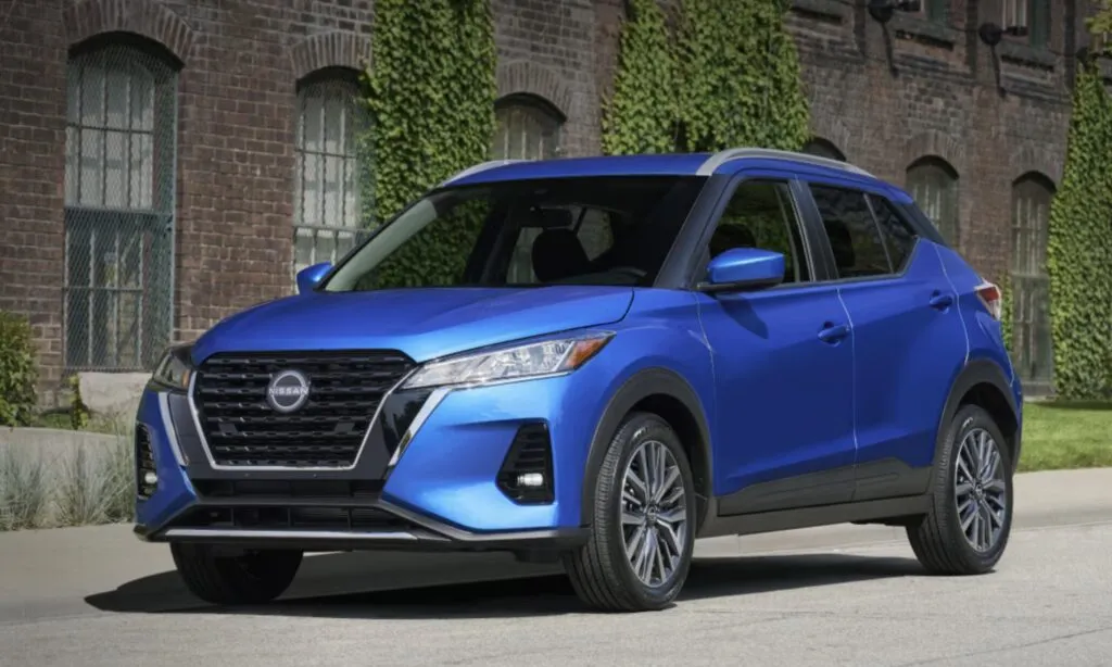 new cars under $25,000 - 2025 Nissan Kicks Play